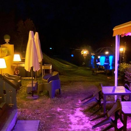 Bonbon Chambre D'Hotes Saint-Julien-de-Lampon Exteriör bild