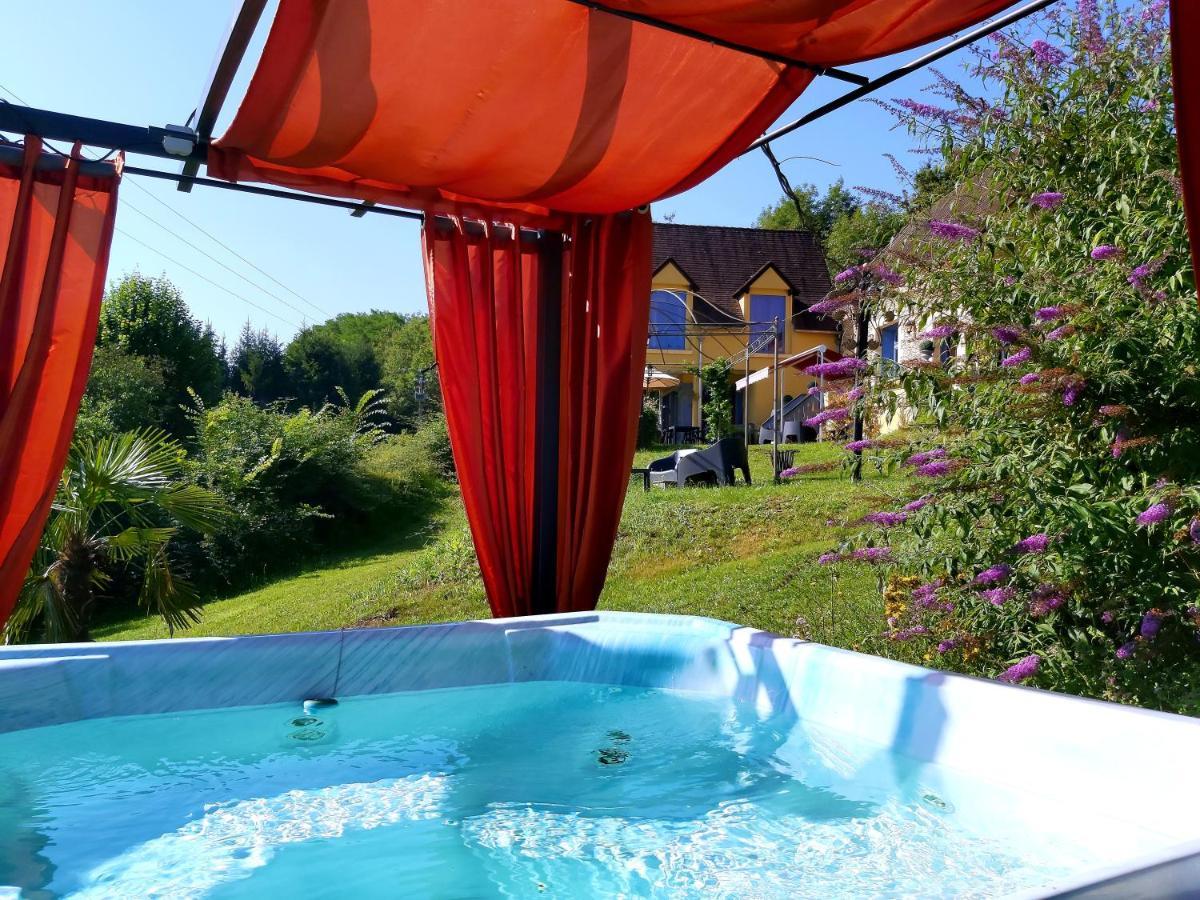 Bonbon Chambre D'Hotes Saint-Julien-de-Lampon Exteriör bild